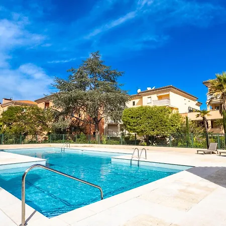 Apartment Le Clos Sainte Anne-2 By Interhome Saint-Tropez
