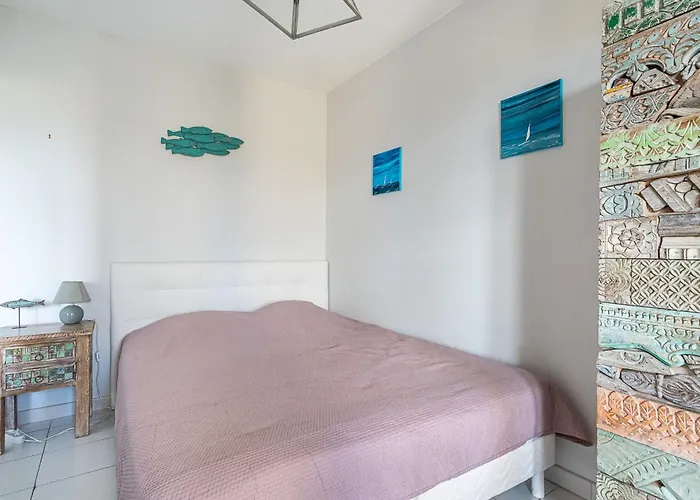 Apartment Le Clos Sainte Anne-2 By Interhome Saint-Tropez